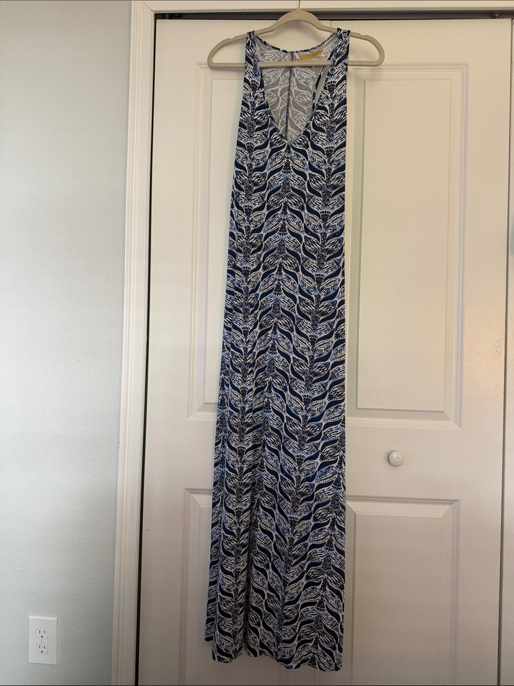 Lilly Pulitzer Kerri Maxi Blue and White Sleeveless V-Neck Maxi Dress